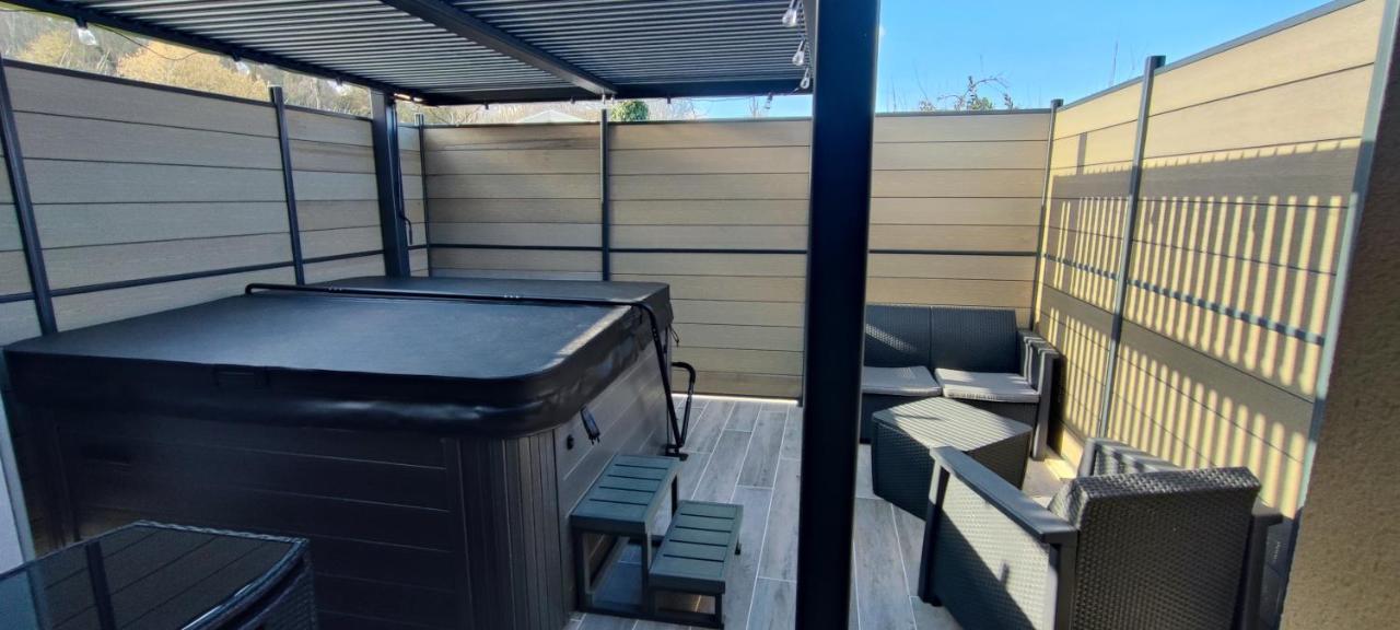 La Kaz Rhumantique Sauna And Spa Privatif La Riviere-Saint-Sauveur Luaran gambar