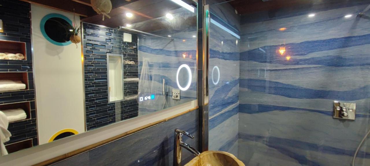 La Kaz Rhumantique Sauna And Spa Privatif La Riviere-Saint-Sauveur Luaran gambar