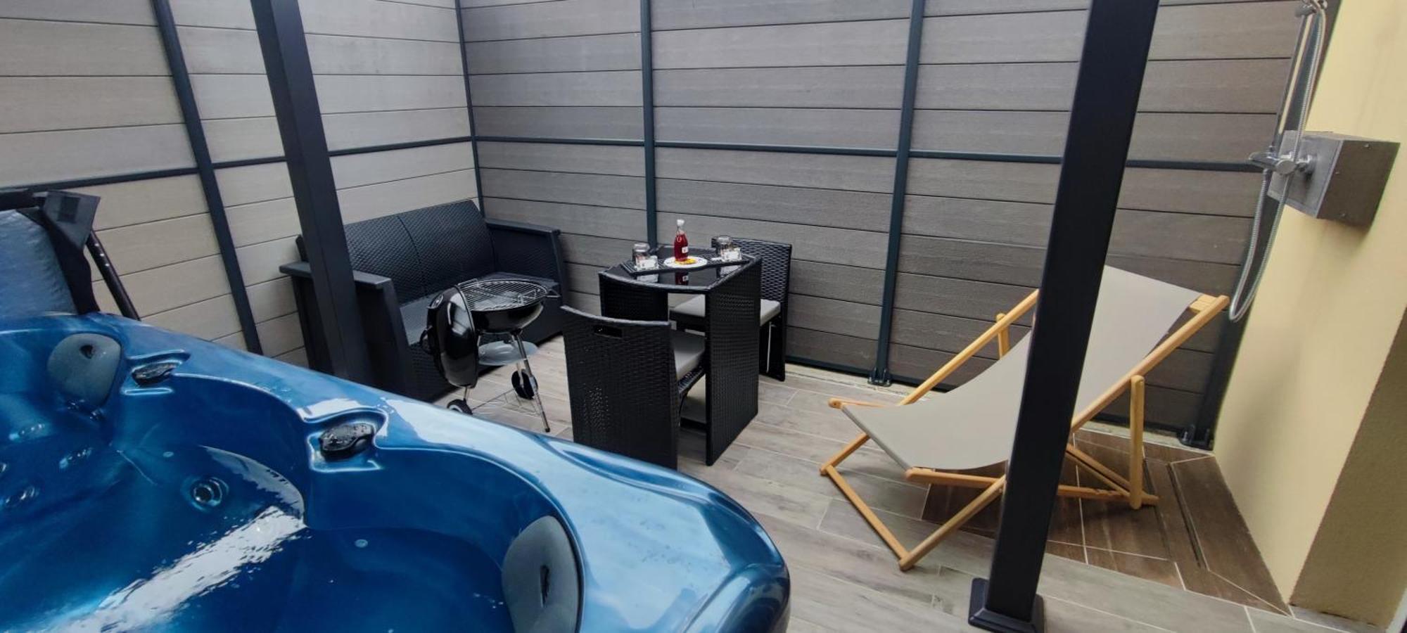 La Kaz Rhumantique Sauna And Spa Privatif La Riviere-Saint-Sauveur Luaran gambar