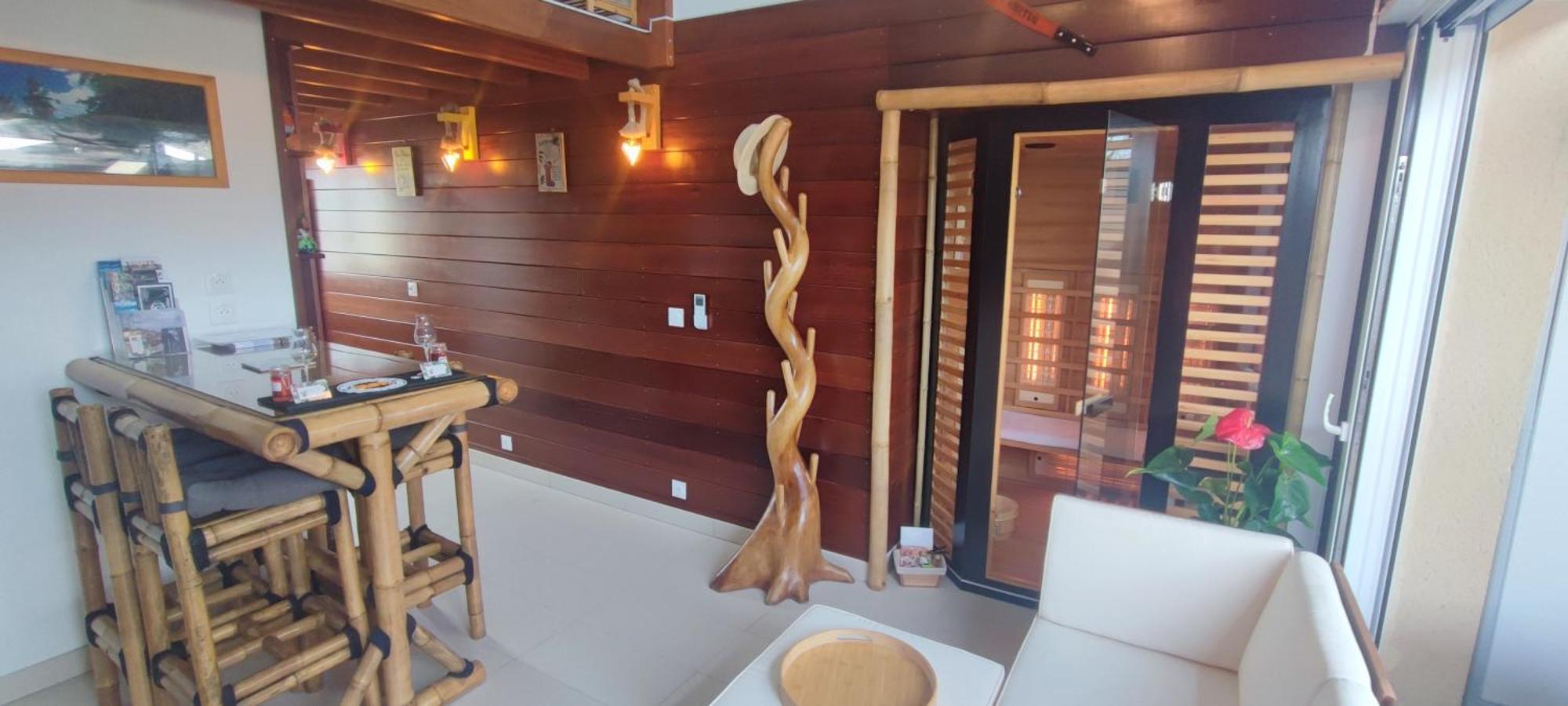 La Kaz Rhumantique Sauna And Spa Privatif La Riviere-Saint-Sauveur Luaran gambar