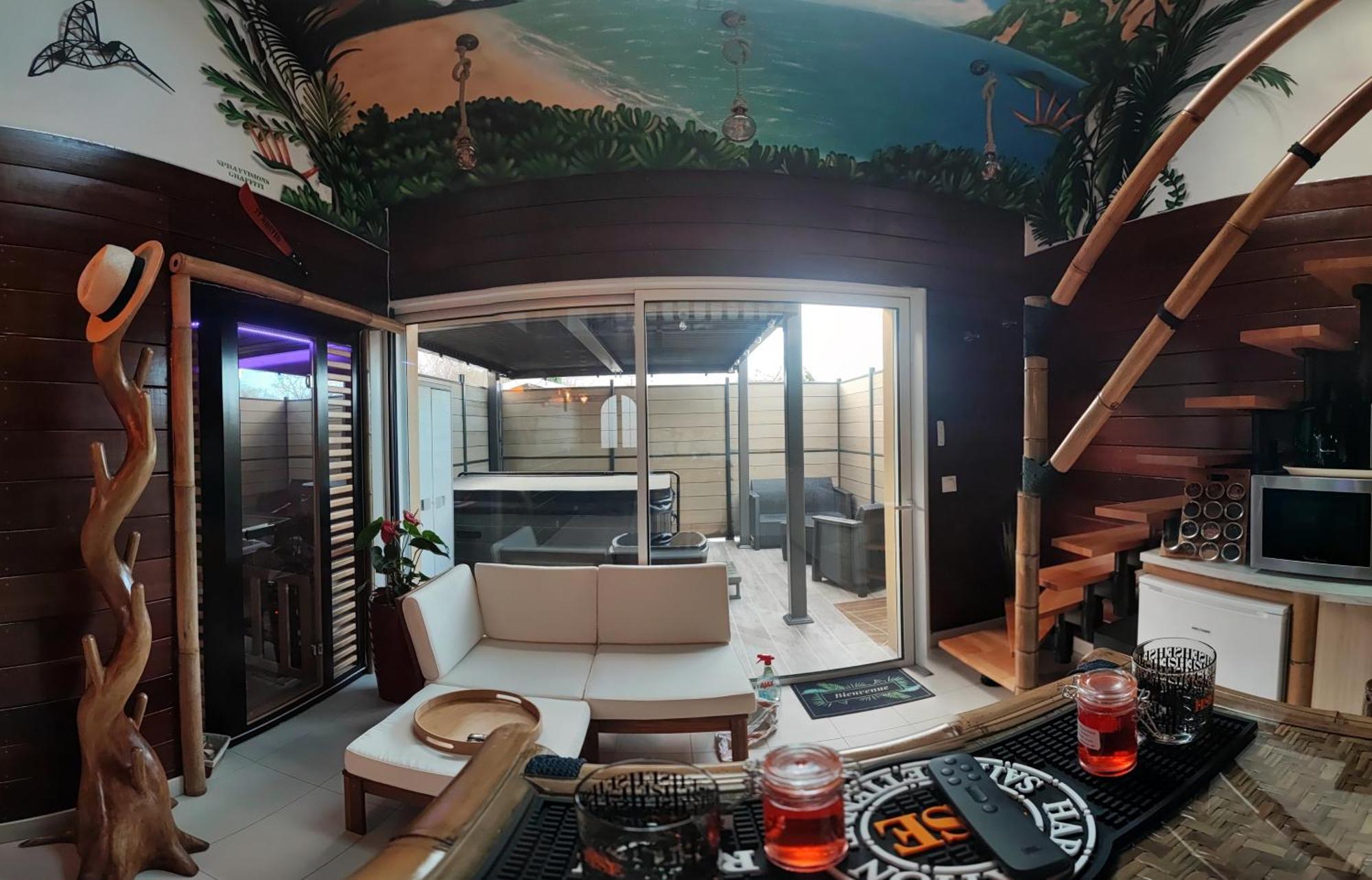 La Kaz Rhumantique Sauna And Spa Privatif La Riviere-Saint-Sauveur Luaran gambar